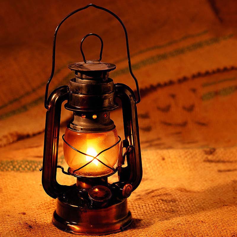 Classic Kerosene Lamp 4 Colors Kerosene Lanterns Wick Portable Lights Adornment LB88